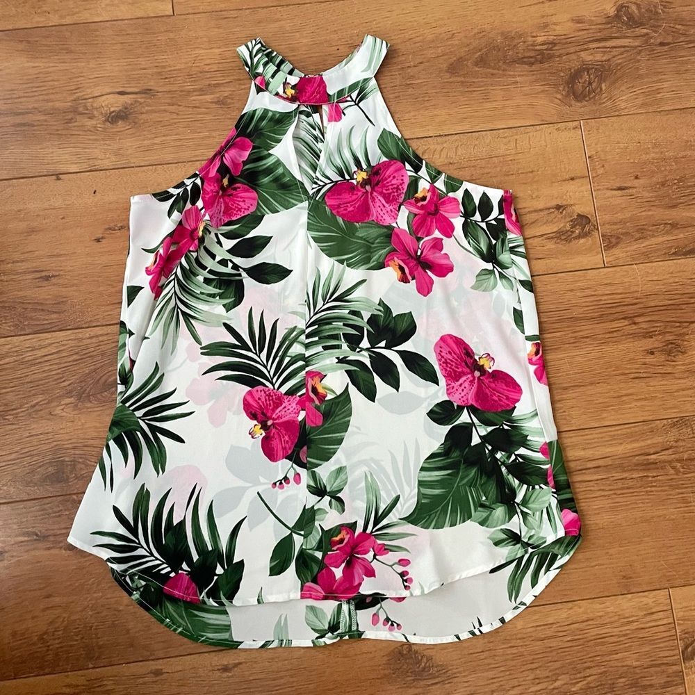 Beautiful floral top -S